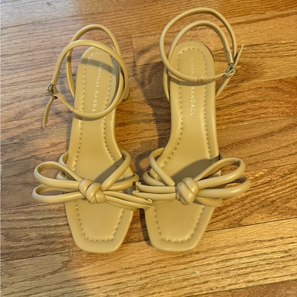 Mikel Dune Bow Mid-Heel Sandal - Picture 5 of 7